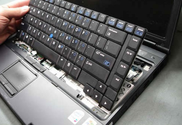 Ремонт и замена клавиатуры в ноутбуке в Харькове
